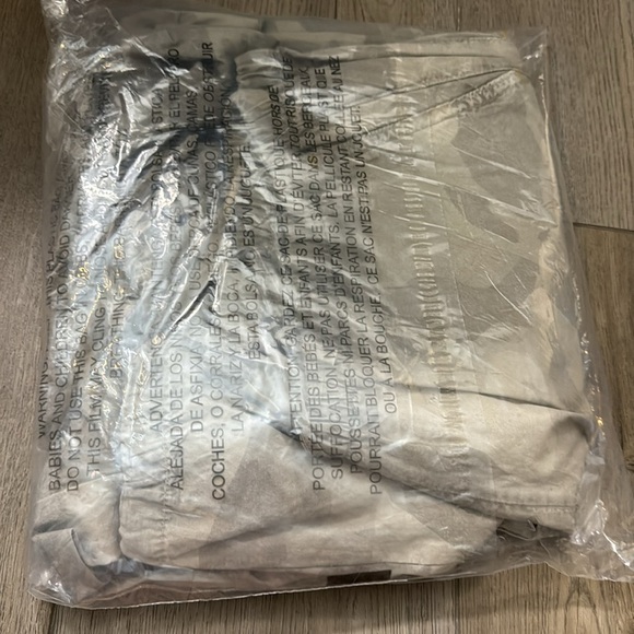 NWT! Anthropologie Pilcro Printed Camo Parachute Pants 🐾 - Picture 12 of 12